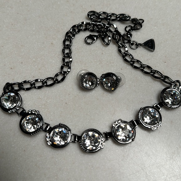 Silpada Jewelry - Silpada Glamour Necklace With Matching  Earrings. Excellent Condition.